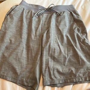 Lululemon 9” lined shorts